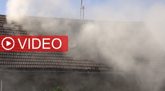 5 Verletzte nach Scheunenbrand durch Flexarbeiten Burgbrohler Feuerwehr im Einsatz