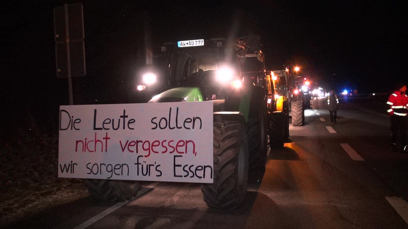 Rund 100 Fahrzeuge und 200 Teilnehmer aus dem Brohltal beteiligten sich an Demo der Landwirte