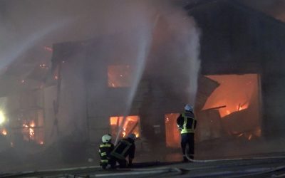 Großbrand bei Zimmerei in Niederzissen: 115 Kräfte bekämpften Flammen-Hölle